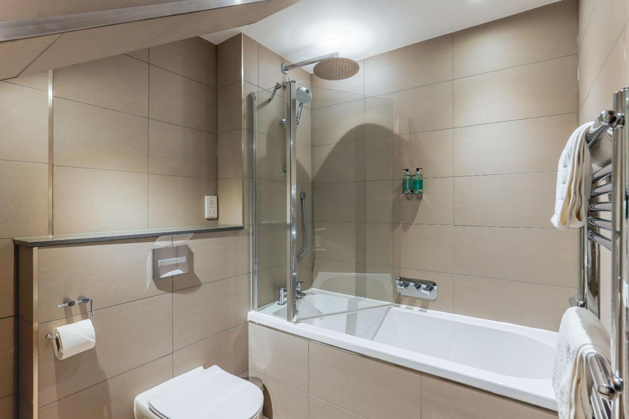 Dragon Suites - Edinburgh City Centre 2 Bed Apartment Exterior photo